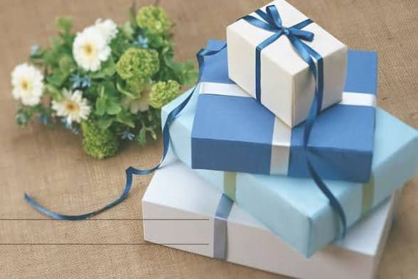 Gifting & Favours